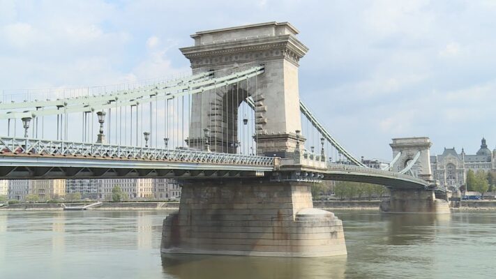 Június közepétől teljesen lezárják a Lánchidat