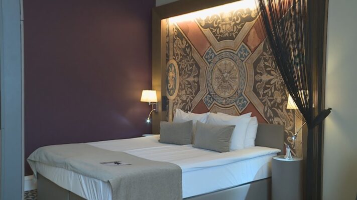 Bezárhatják azokat az éttermeket, szállodákat, amelyek nem tartják be a járványvédelmi előírásokat