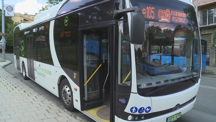 Károsanyag kibocsátás nélkül - elektromos buszt tesztelhetnek a fővárosiak