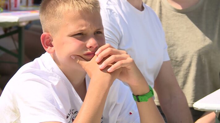 Közös szurkolás a MOM Sportban