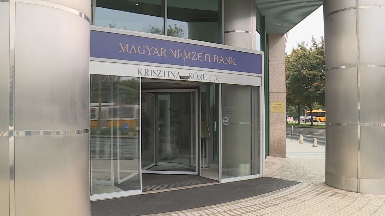 Hamarosan a moratórium és a minimálbér ügyében is dönthet a kormány