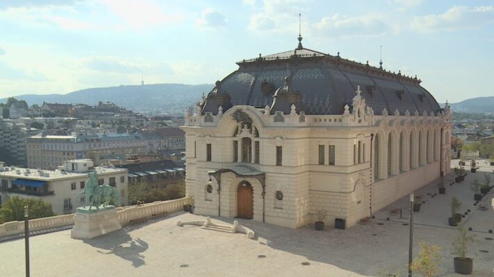 Újjászületett az egykori Királyi Lovarda a budai Várban