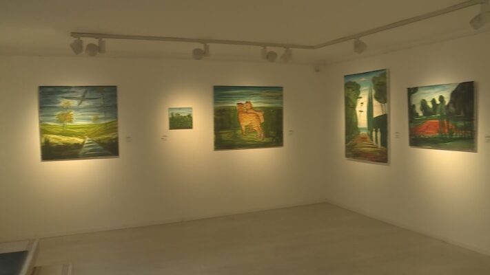 Szotyory László alkotásaiból rendezett kiállítást a Várfok Project Room