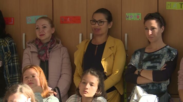 A felmérések szerint 10-ből 8-an fontos kérdésnek tartják a gyerekek védelmét