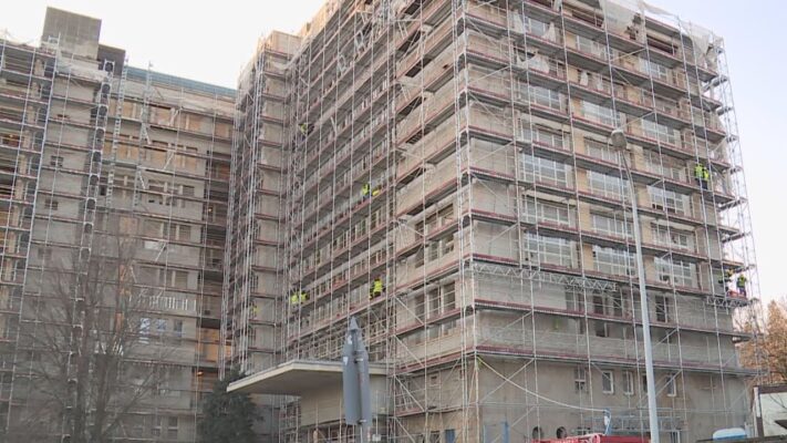 Zajlik a Kútvölgyi Kórház rekonstrukciója, kívül- belül megújul az épület