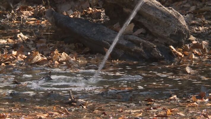 A Normafa Park mesterségesen pótolja a Béka tó vizét
