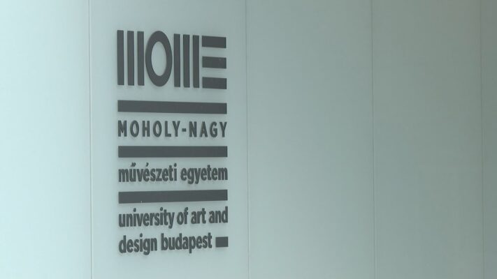 Az egyetemek és a szakképző intézmények is felajánlották segítségüket a háború elől menekülőknek
