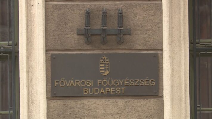 Vádat emelt az ügyészség egy fiatal férfival szemben