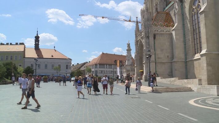 Élénkül a budapesti turizmus