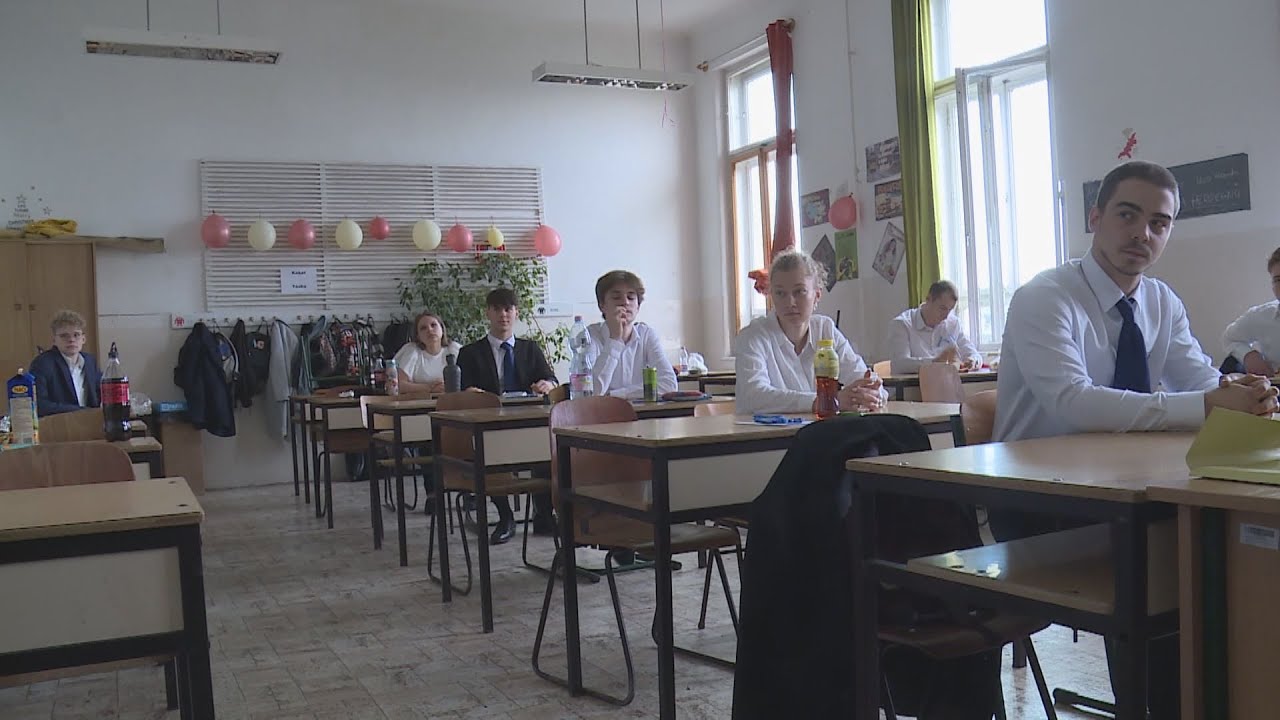Érettségi - Közel 2000 diák vizsgázott a Közép-Budai iskolákban