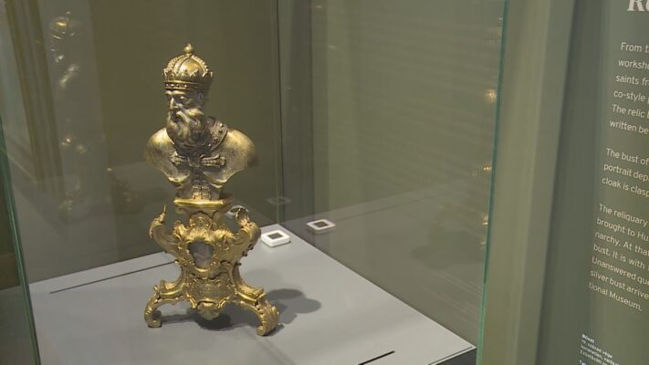 A Budavári Palotában bemutatták Szent István harmadik ereklyetartóját