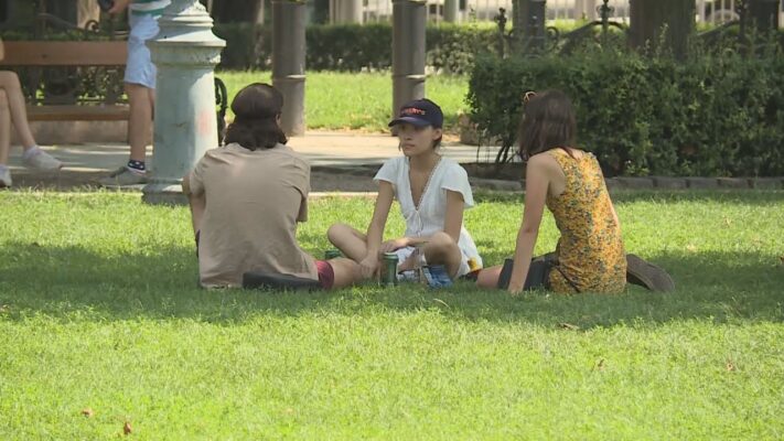 Ártalmatlan vagy nagyobb bajt jelent? – nyáron ugyanúgy elkaphatjuk a náthát