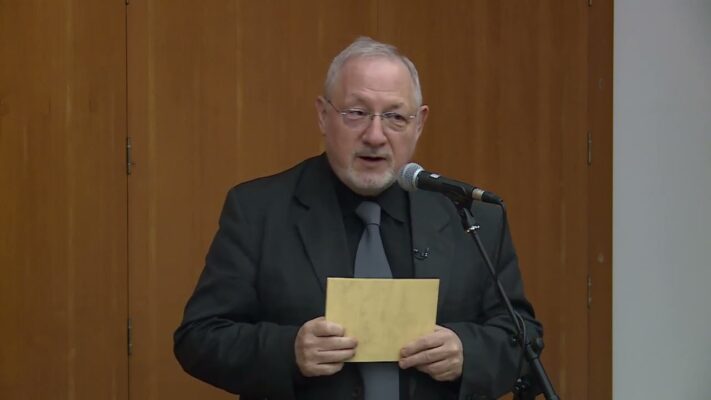 kommentar nelkul keresztyen erte