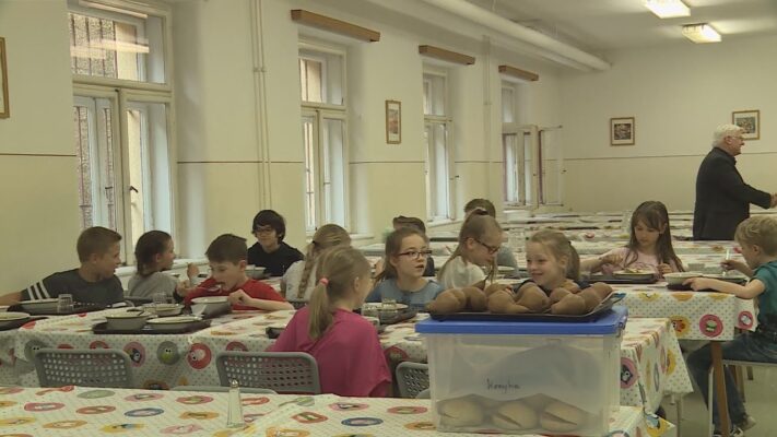 plusz tamogatast biztosit az ido