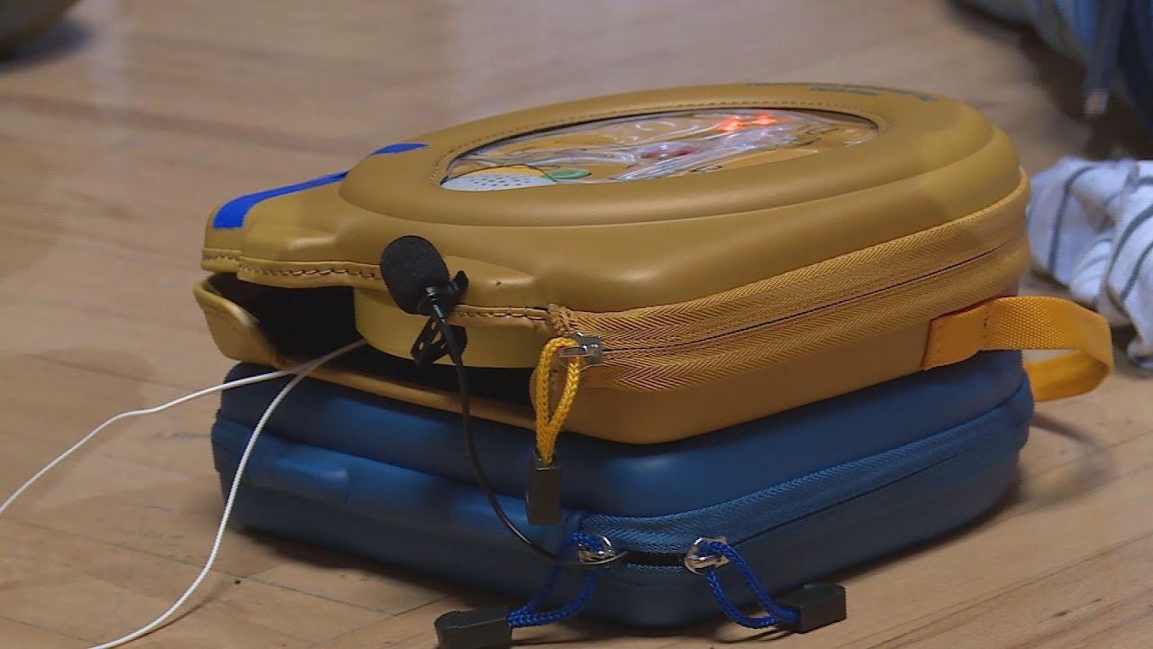 defibrillatort adtak at a varosm