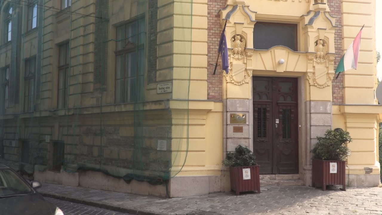 akar 20 ev fegyhazbuntetest is k