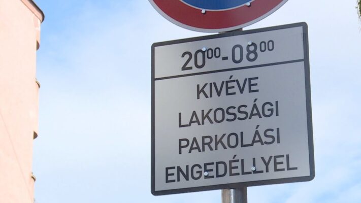 rezidens parkolas