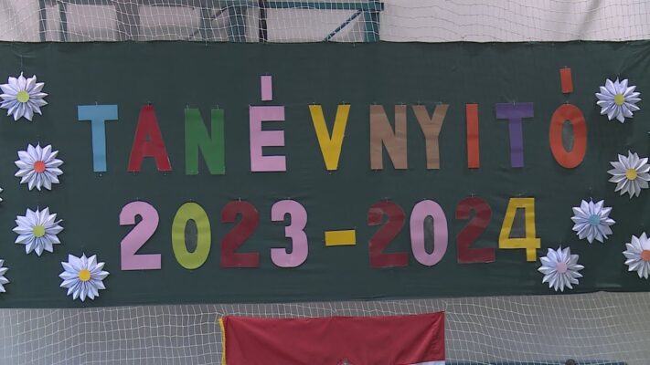elkezdodott a tanev