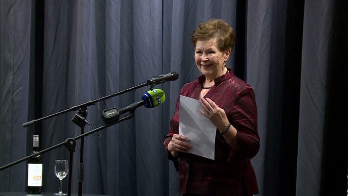 kommentar nelkul magyar kultura