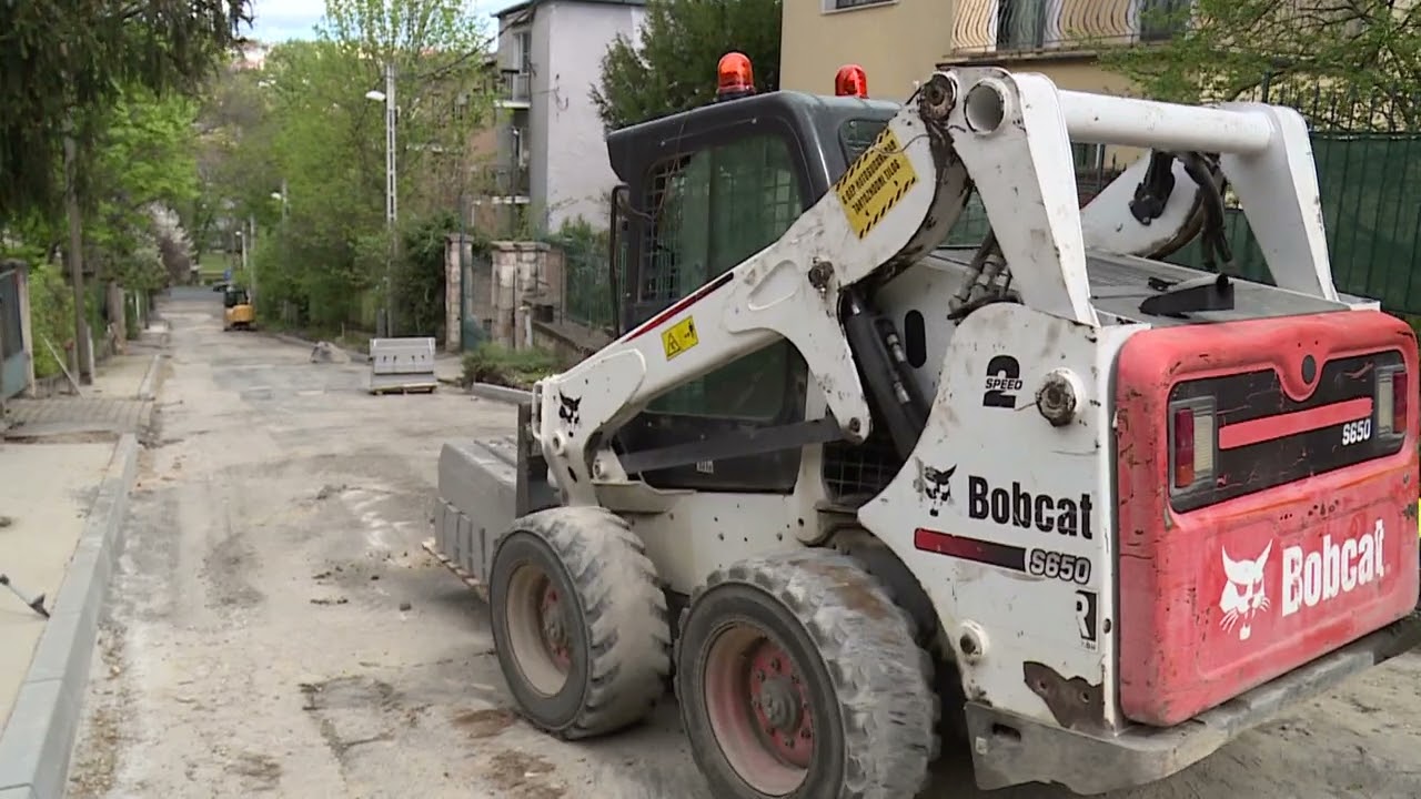 folytatodik a hegyvideki uthaloz