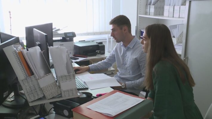 a koltsegvetes forrasokat biztos