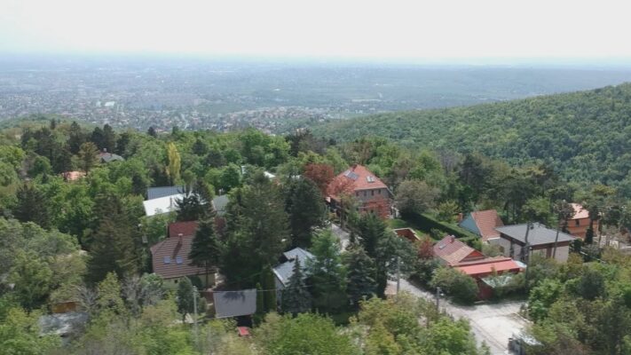 modositottak a koltsegvetest tob