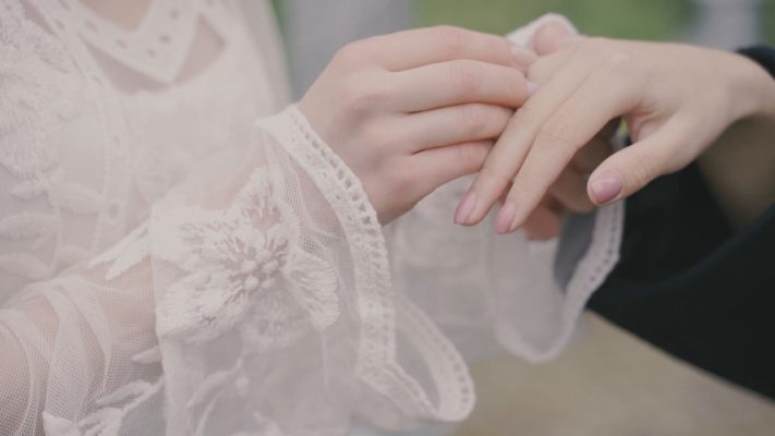 hirek 2026 februar 9 hazassag es