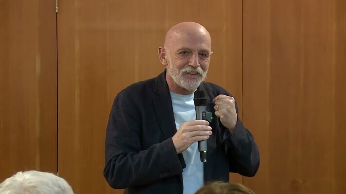 kommentar nelkul keresztyen erte